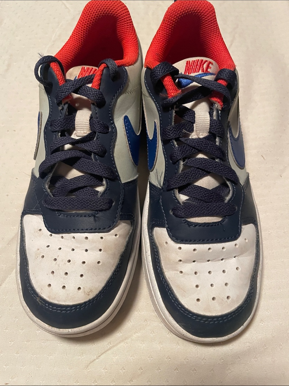 Nike Kids Low-Top Sneakers in White, Navy & Orange
